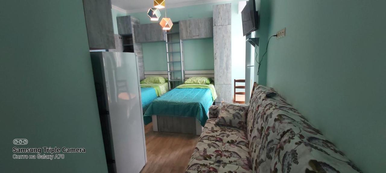 Студия Радуга У Моря Колхида Batumi Esterno foto